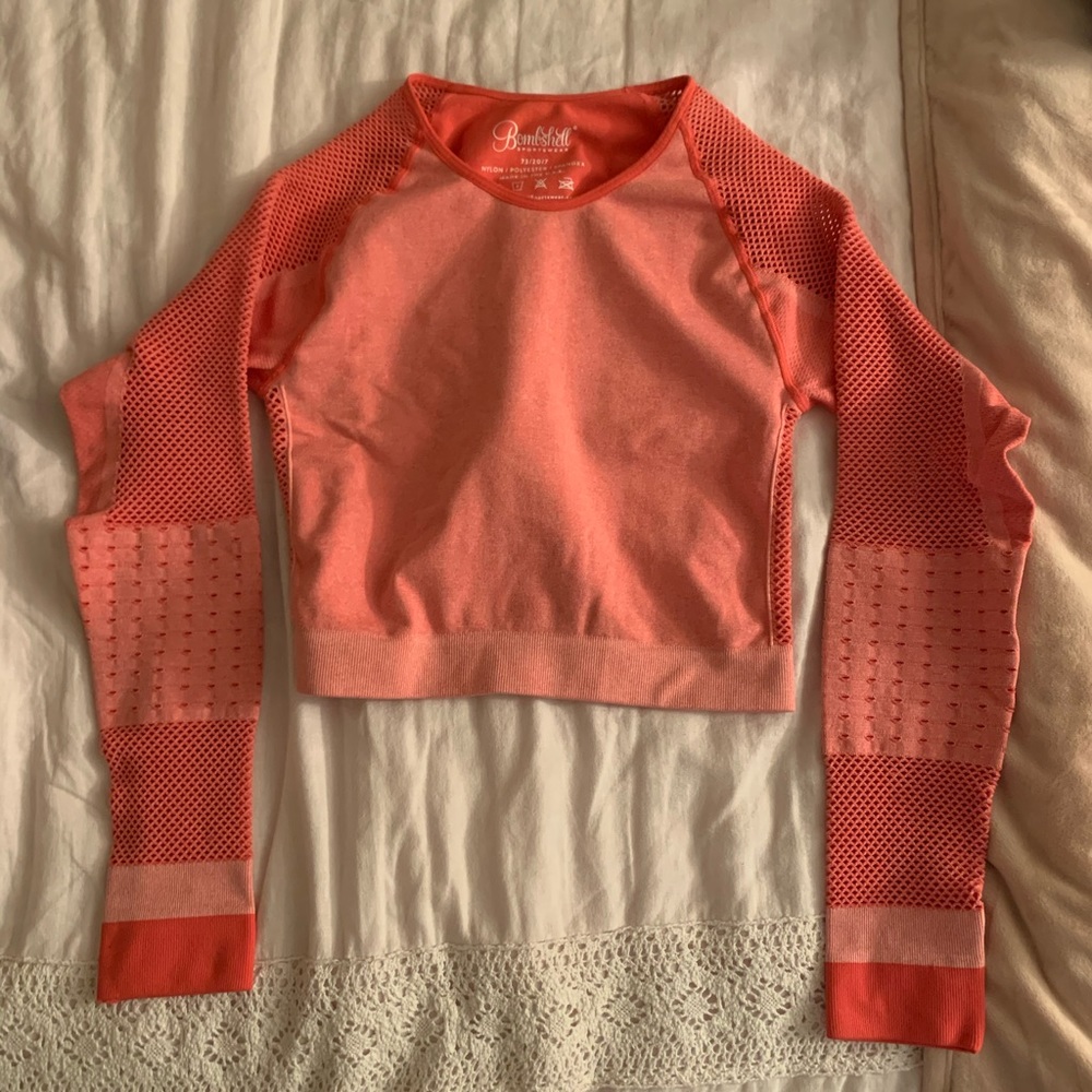 Bombshell long sleeve crop top
